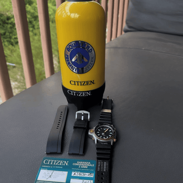 Citizen Promaster Aqualand 200M Vintage Dive Watch 2013- Box & Papers